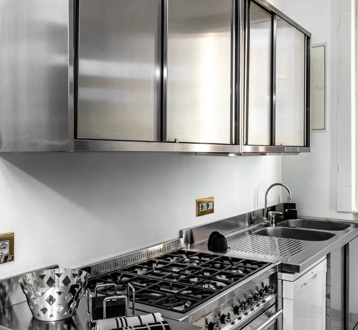 10 Minuti Dal Duomo - Elegante Domus Apartment Milan Italy
